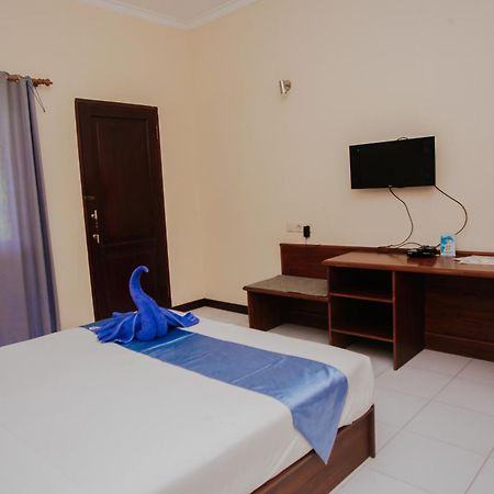 Medana Bay Marina Hotel Paloh Kültér fotó