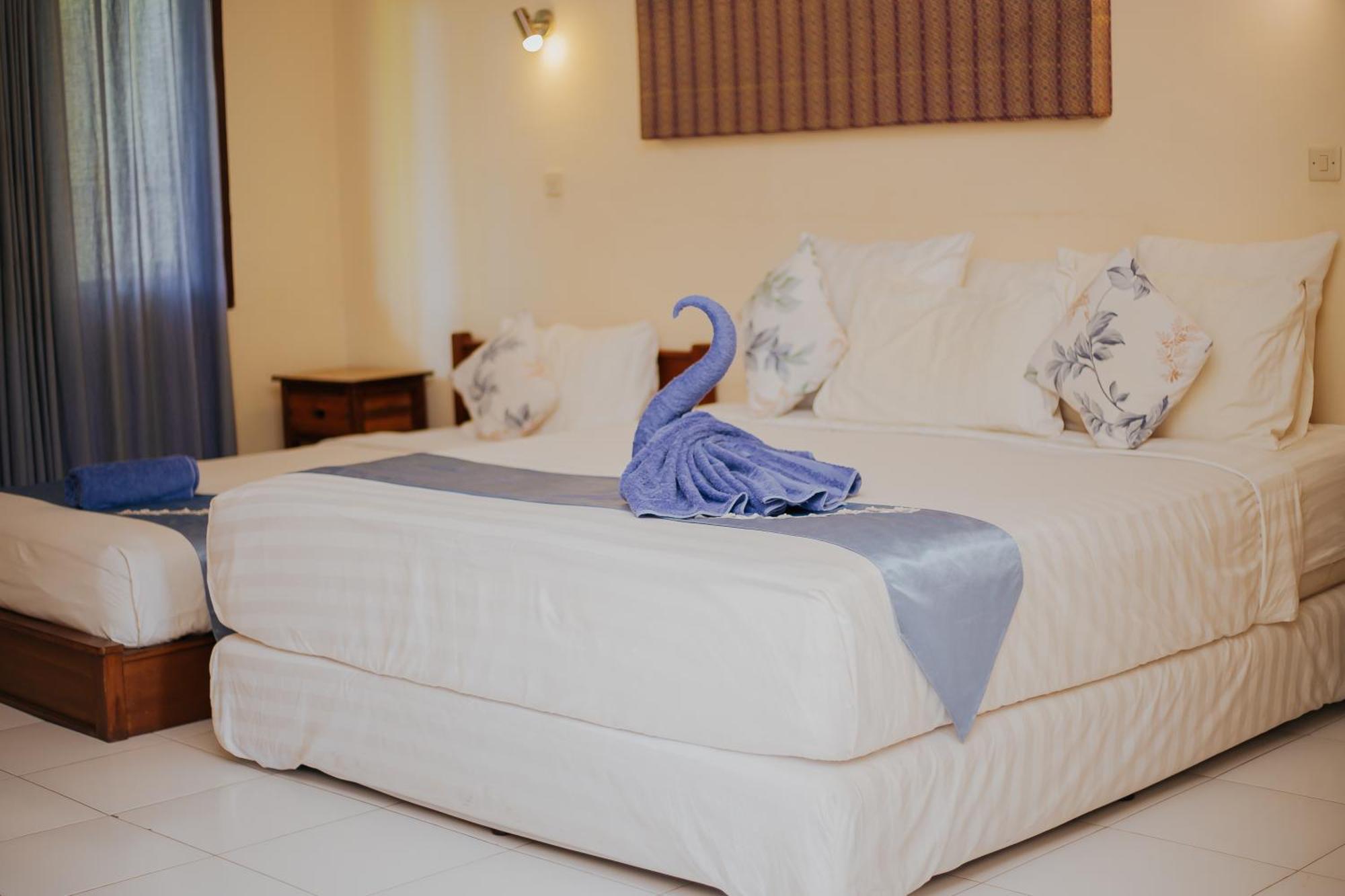 Medana Bay Marina Hotel Paloh Kültér fotó
